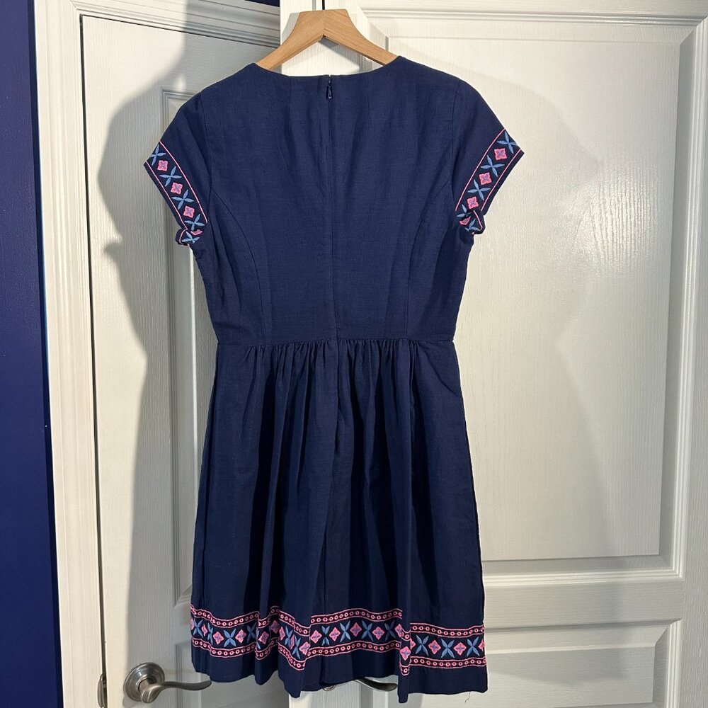 EUC - Gorgeous Vineyard Vines Dress - Size 6 - Picture 2 of 3